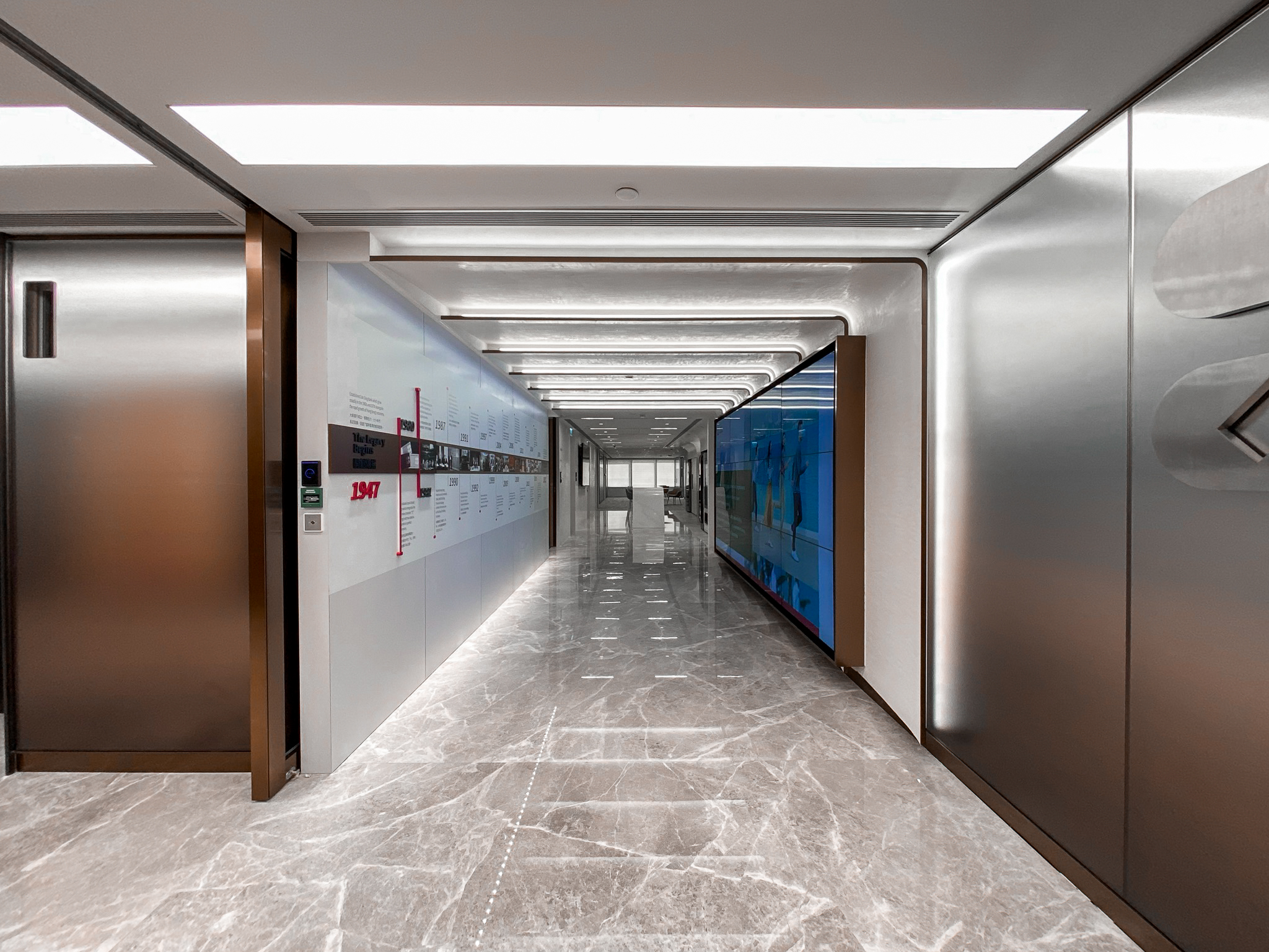 Curved Linear Profile